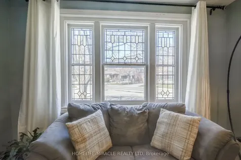 59 Joseph Street Toronto ON M9N 2H9