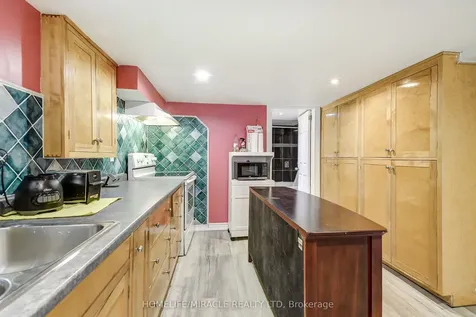 59 Joseph Street Toronto ON M9N 2H9