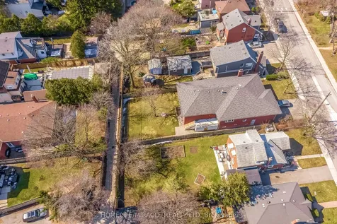 59 Joseph Street Toronto ON M9N 2H9