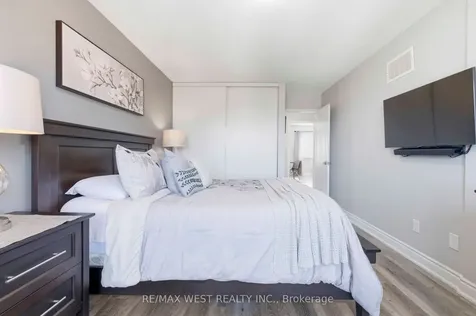 57 Brickyard Way Brampton ON L6V 4M3
