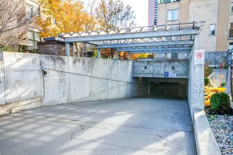 7 Foundry Avenue Toronto ON M6H 0B7