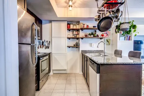 7 Foundry Avenue Toronto ON M6H 0B7