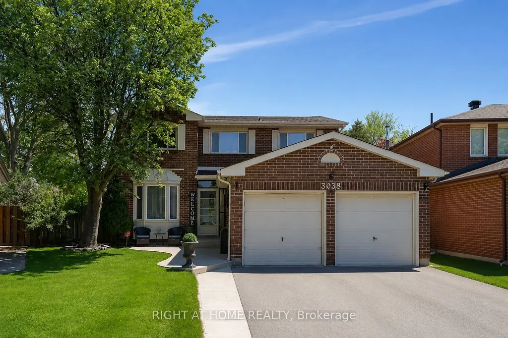 3038 Hillis Court Mississauga ON L5N 5A4