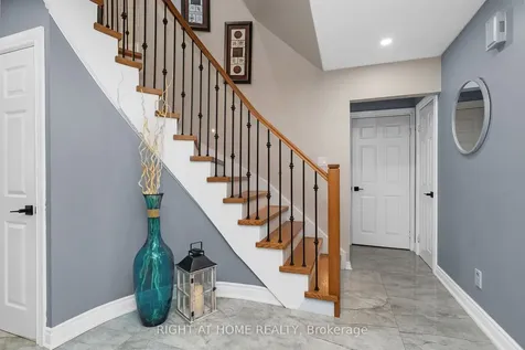 3038 Hillis Court Mississauga ON L5N 5A4