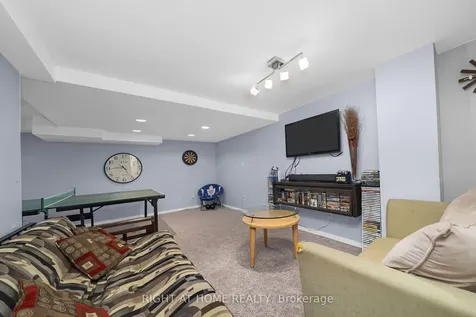 3038 Hillis Court Mississauga ON L5N 5A4