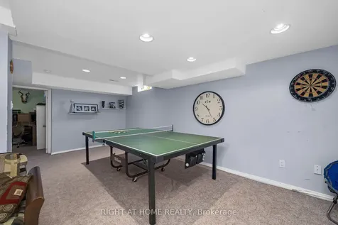 3038 Hillis Court Mississauga ON L5N 5A4