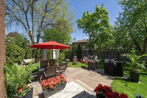 3038 Hillis Court Mississauga ON L5N 5A4