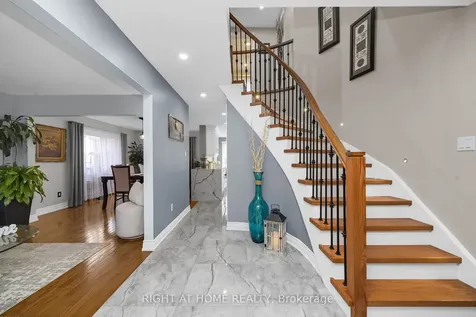 3038 Hillis Court Mississauga ON L5N 5A4