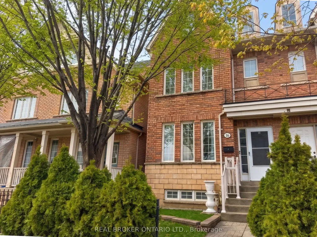 16 Leitch Avenue Toronto ON M3J 3P2