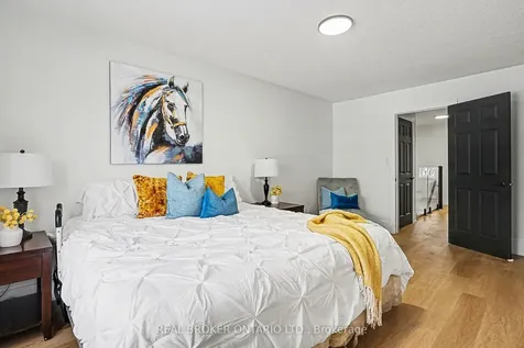 16 Leitch Avenue Toronto ON M3J 3P2