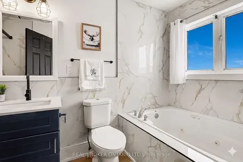 16 Leitch Avenue Toronto ON M3J 3P2