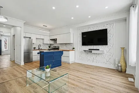16 Leitch Avenue Toronto ON M3J 3P2