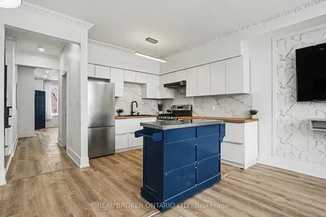 16 Leitch Avenue Toronto ON M3J 3P2