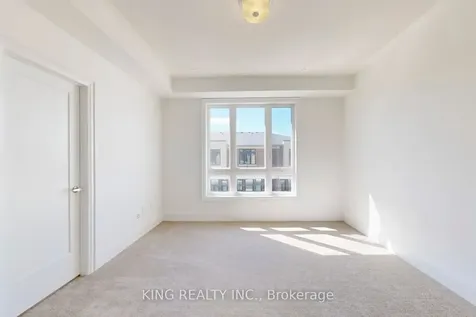 3320 Taha Gardens Oakville ON L6M 4K1