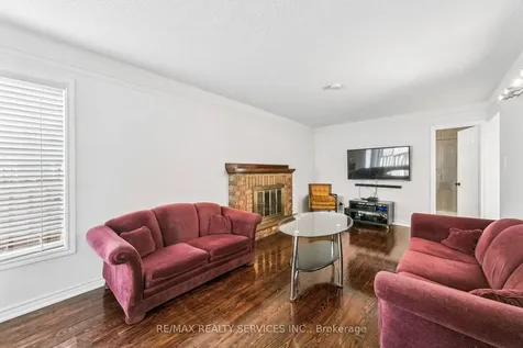 4 Burt Drive Brampton ON L6X 3H6