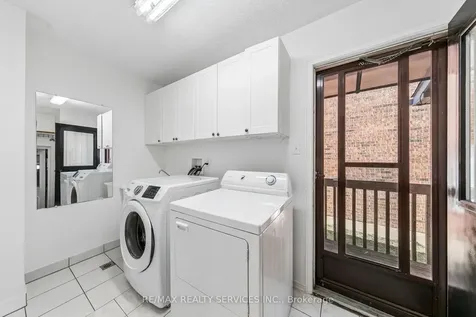 4 Burt Drive Brampton ON L6X 3H6