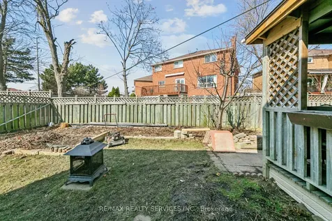 4 Burt Drive Brampton ON L6X 3H6