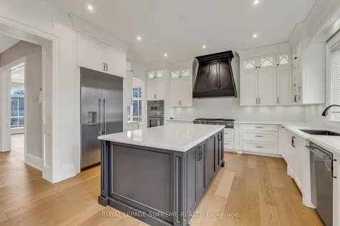 477 Candler Road Oakville ON L6J 2V5