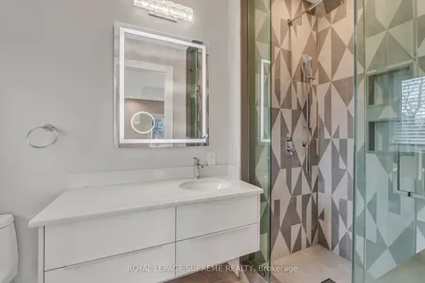 477 Candler Road Oakville ON L6J 2V5
