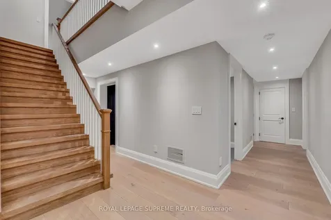 477 Candler Road Oakville ON L6J 2V5