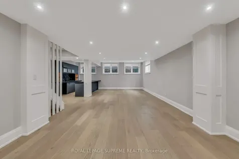 477 Candler Road Oakville ON L6J 2V5