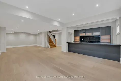 477 Candler Road Oakville ON L6J 2V5