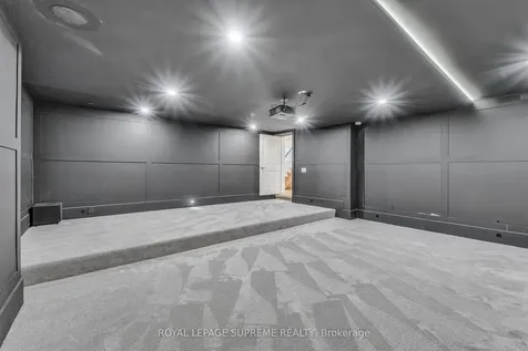 477 Candler Road Oakville ON L6J 2V5