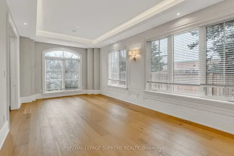477 Candler Road Oakville ON L6J 2V5