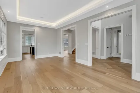 477 Candler Road Oakville ON L6J 2V5