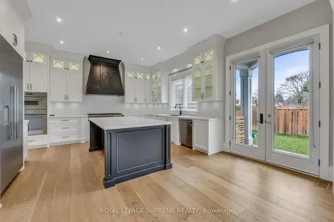 477 Candler Road Oakville ON L6J 2V5