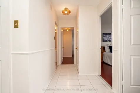 20 Cherrytree Drive Brampton ON L6Y 3V1