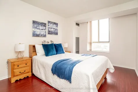 20 Cherrytree Drive Brampton ON L6Y 3V1