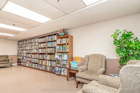20 Cherrytree Drive Brampton ON L6Y 3V1
