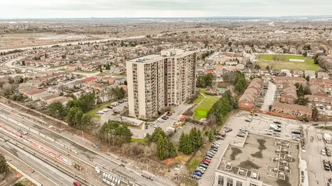 20 Cherrytree Drive Brampton ON L6Y 3V1