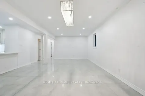200 Gary Drive Toronto ON M9N 2M4