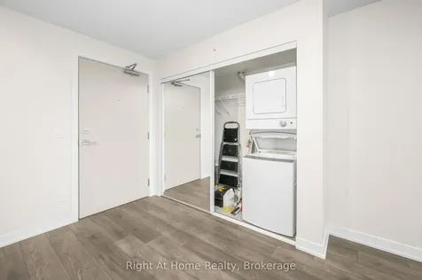 1119 Cooke Boulevard Burlington ON L7T 0C7