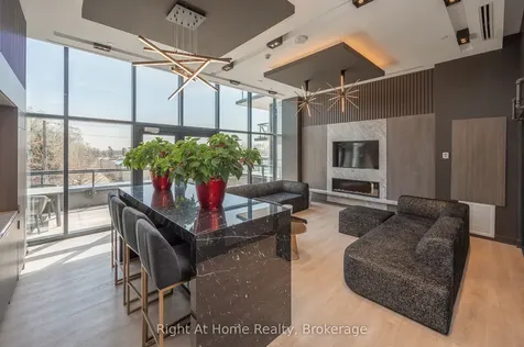 1119 Cooke Boulevard Burlington ON L7T 0C7
