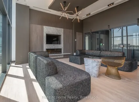 1119 Cooke Boulevard Burlington ON L7T 0C7