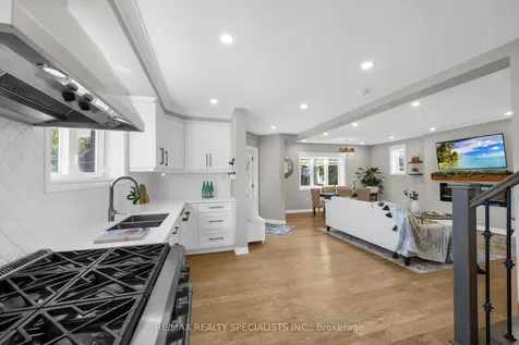 46 Elizabeth Street S Brampton ON L6Y 1R1