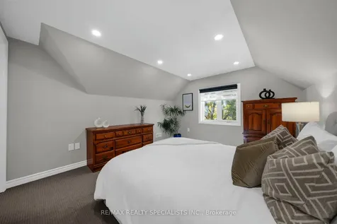 46 Elizabeth Street S Brampton ON L6Y 1R1