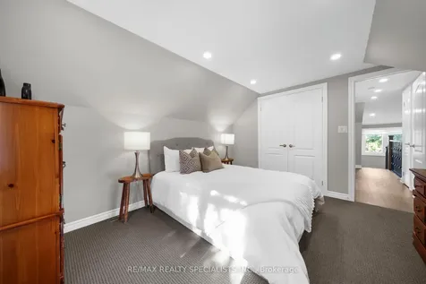 46 Elizabeth Street S Brampton ON L6Y 1R1