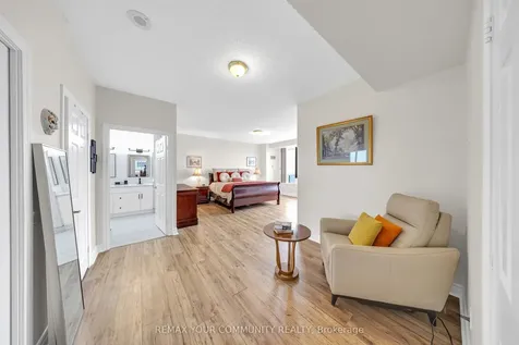 35 Kingsbridge Garden Circle Mississauga ON L5R 3Z5