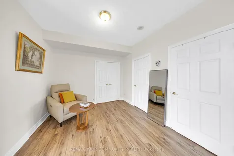 35 Kingsbridge Garden Circle Mississauga ON L5R 3Z5