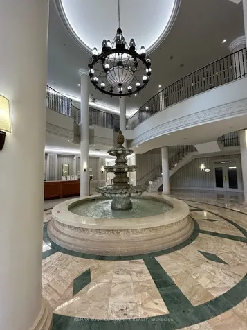 35 Kingsbridge Garden Circle Mississauga ON L5R 3Z5