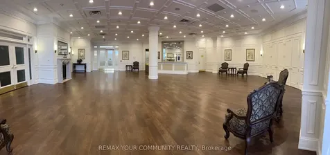 35 Kingsbridge Garden Circle Mississauga ON L5R 3Z5