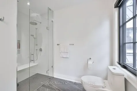 238 Mineola Road W Mississauga ON L5G 2X4