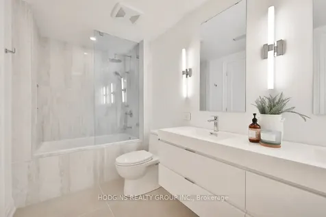 238 Mineola Road W Mississauga ON L5G 2X4