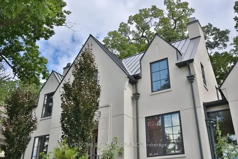 238 Mineola Road W Mississauga ON L5G 2X4
