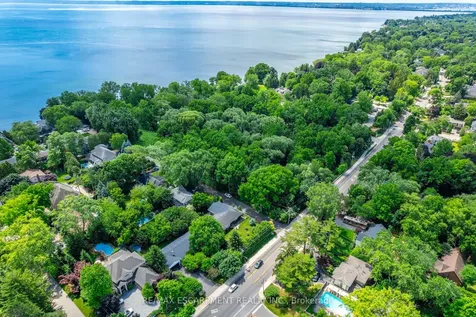 4306 Lakeshore Road Burlington ON L7L 1A8