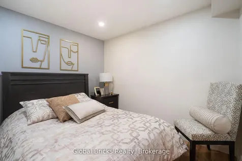 632 Laking Terrace Milton ON L9T 9J4